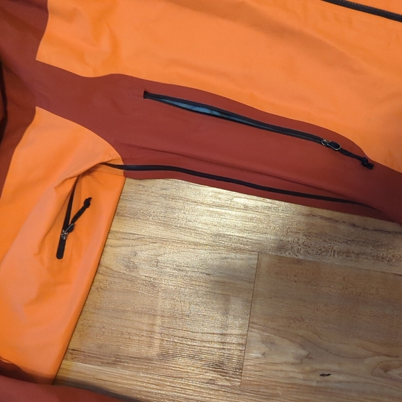 Outdoor Research Gore-tex Pro Shell - Picture 4 of 7